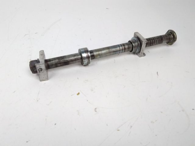 Axe de roue arriere occasion SUZUKI GSF 1200 BANDIT 2001