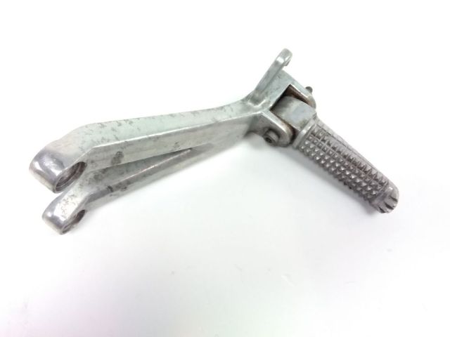 Platine et repose pieds arriere gauche occasion YAMAHA YZF-R6 600 1999