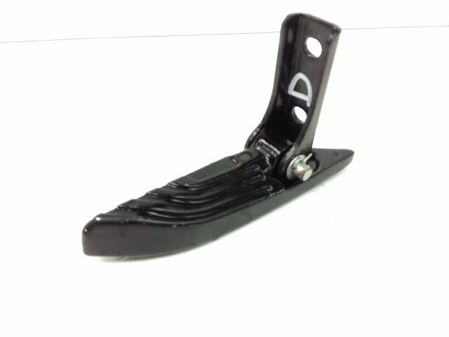 Platine et repose pieds arriere droit occasion PIAGGIO TYPHOON 50 2018