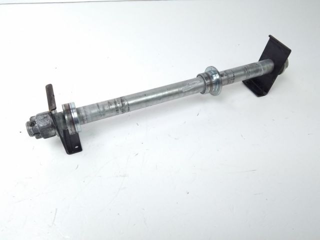 Axe de roue arriere occasion KAWASAKI ZR-7 2004