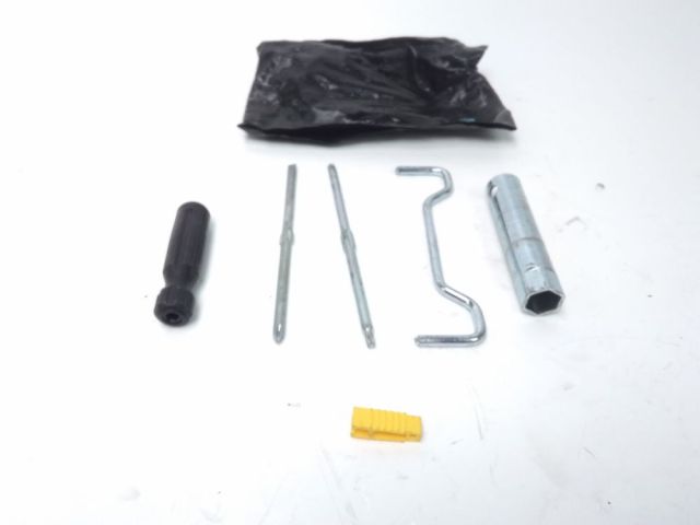 Trousse outil occasion DAELIM S2 2011