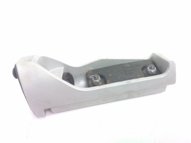 Repose pieds avant droit occasion CAN-AM SPYDER 2010