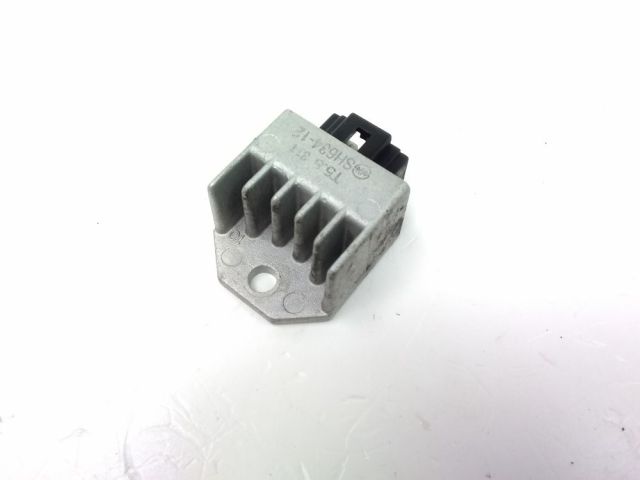 Regulateur de tension occasion HONDA SJ 100 BALI 1996