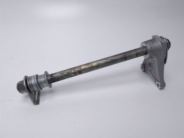 Axe de roue arriere occasion SUZUKI GSF 600 BANDIT 2006