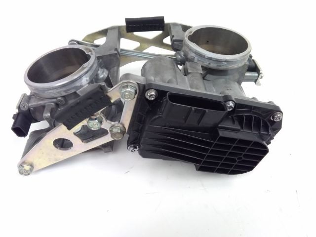 Corps d'injection droit occasion KTM SUPER DUKE 1290 2015