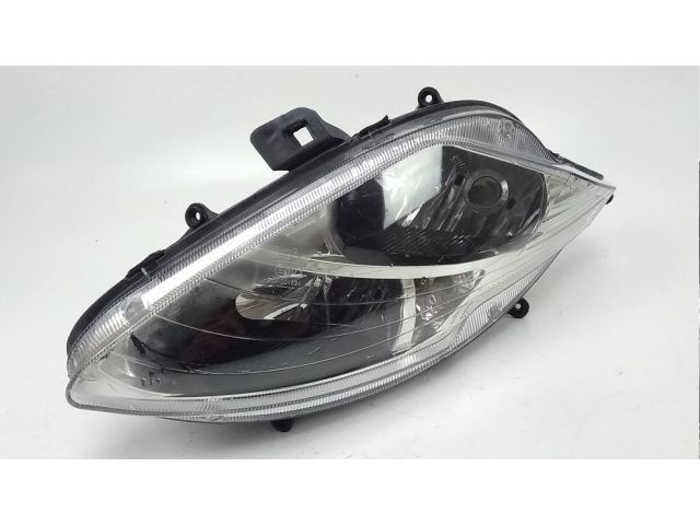 Optique avant gauche occasion KEEWAY SILVERBLADE 2011