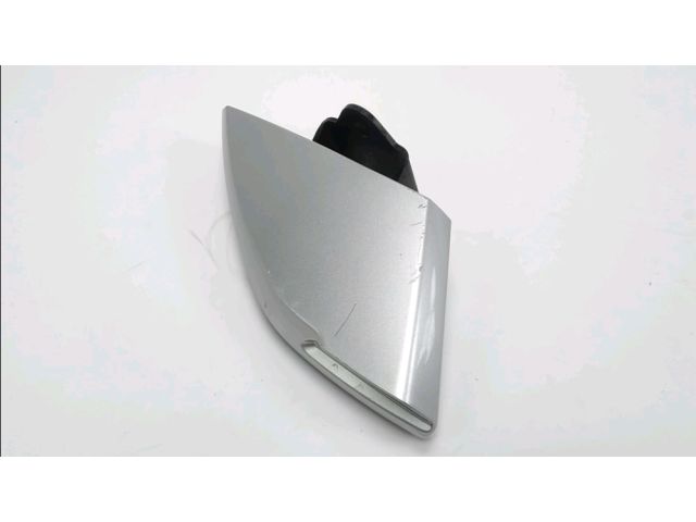 Repose pieds arriere gauche occasion PEUGEOT METROPOLIS 2015