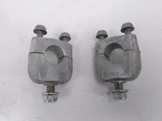 Pontets de guidon occasion HONDA FJS 400 SILVERWING 2008