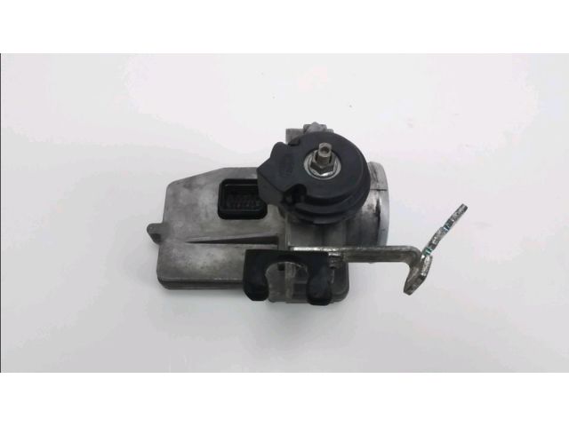 Corps d'injection gauche occasion PIAGGIO MP3 400 2007