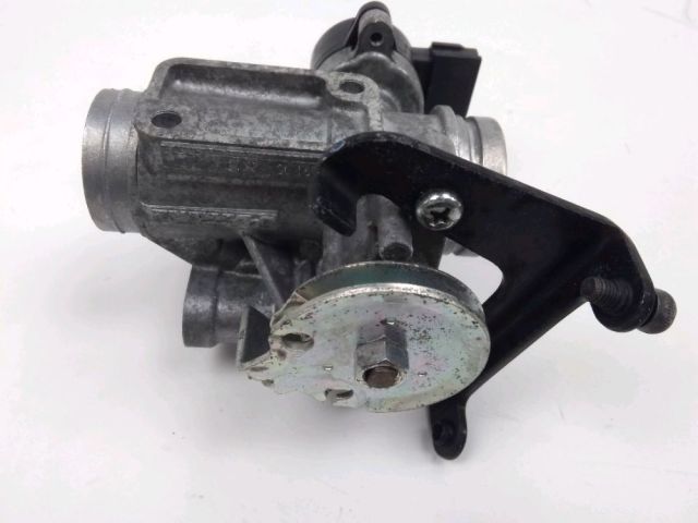 Corps d'injection gauche occasion YAMAHA YP 125 X-MAX 2011