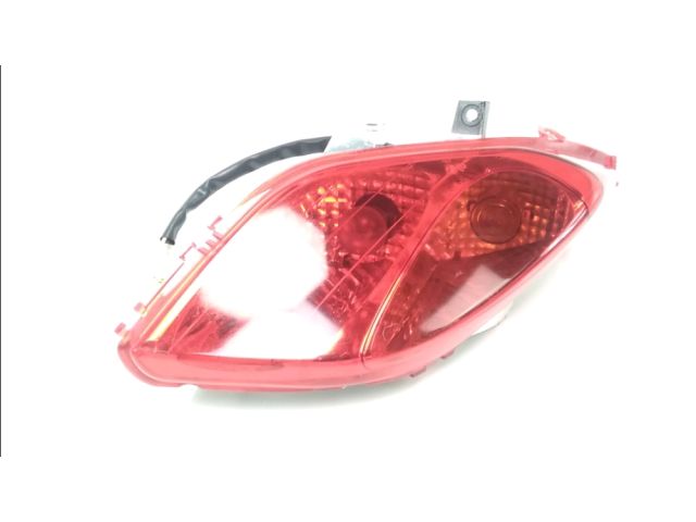 Feu arriere droit occasion YAMAHA YP 125 X-MAX 2011