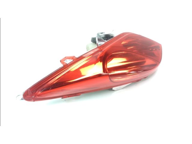 Feu arriere gauche occasion YAMAHA YP 125 X-MAX 2011