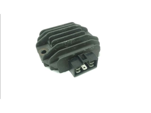 Regulateur de tension occasion YAMAHA YP 125 X-MAX 2011
