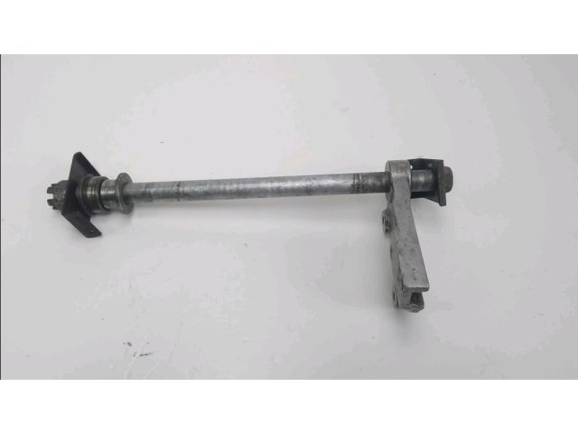 Axe de roue arriere occasion KAWASAKI Z 750 2006