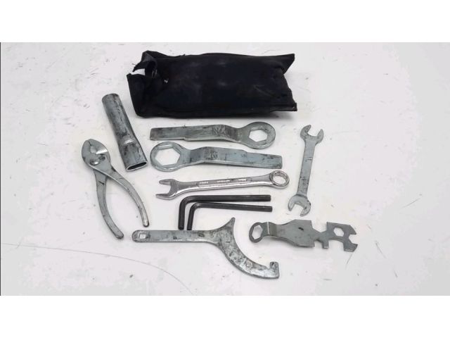 Trousse outil occasion KAWASAKI ER-6F 2012