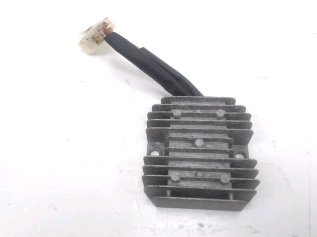 Regulateur de tension occasion YIYING T-10 2016