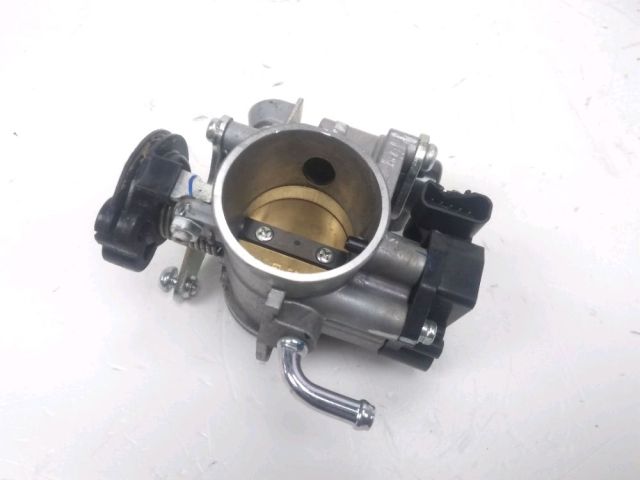 Corps d'injection gauche occasion YAMAHA CZD 300 X-MAX 2018