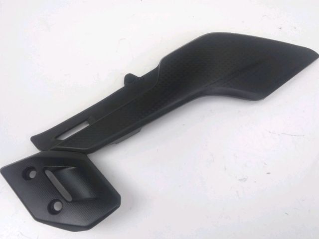 Cache lateral droit occasion HONDA VFR 800 2014
