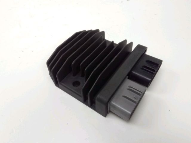 Regulateur de tension occasion HONDA CB 500 F 2019