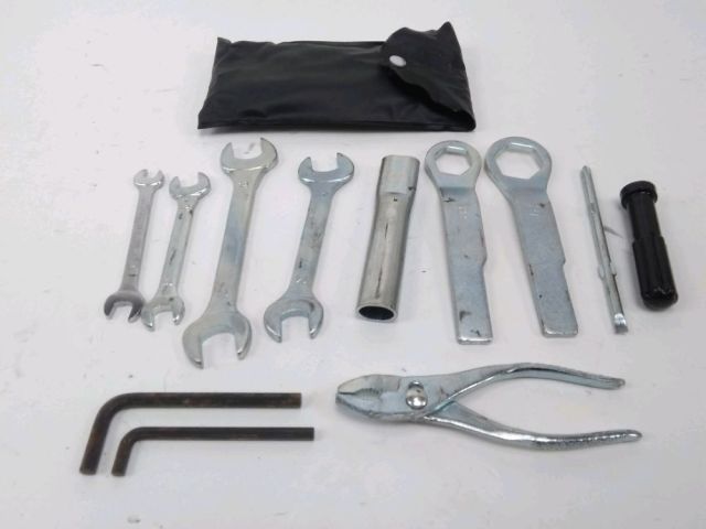 Trousse outil occasion KAWASAKI Z 750 2011