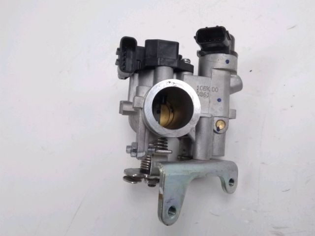 Corps d'injection gauche occasion YAMAHA NS 50 AEROX 2019