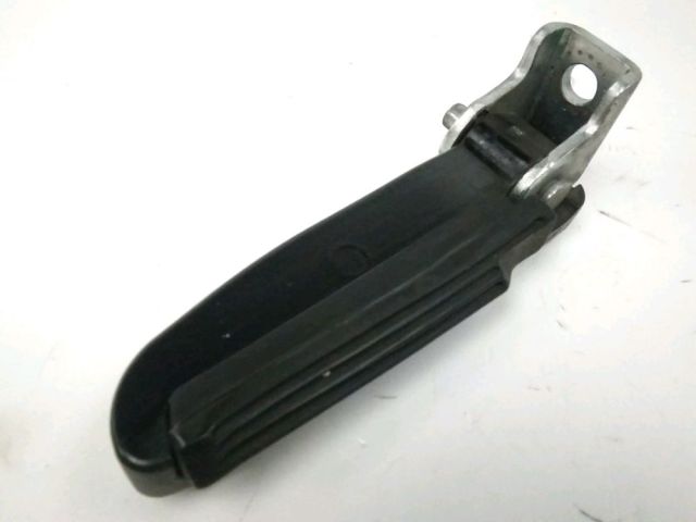 Repose pieds arriere droit occasion PIAGGIO FLY 125 2015