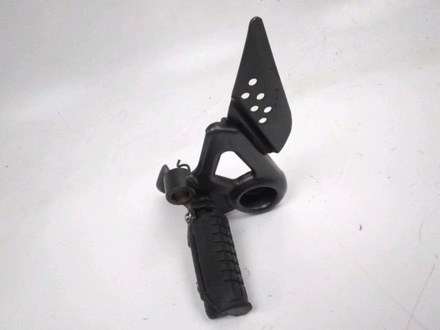 Platine avant droite complete occasion HONDA CBF 125 2014