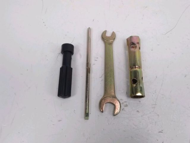 Trousse outil occasion KYMCO AGILITY 2016