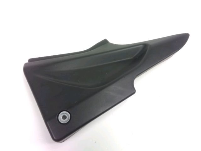 Cache lateral gauche occasion DAELIM ROADWIN R 2008