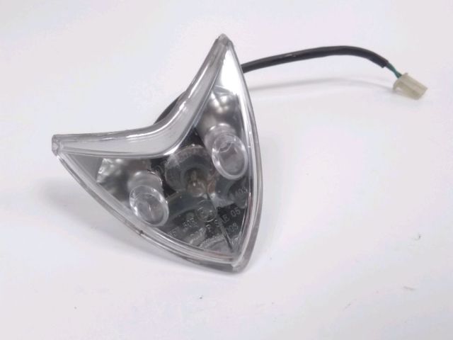 Veilleuse avant occasion DAELIM ROADWIN R 2008