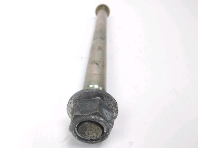 Axe de roue arriere occasion YAMAHA YBR 125 2005