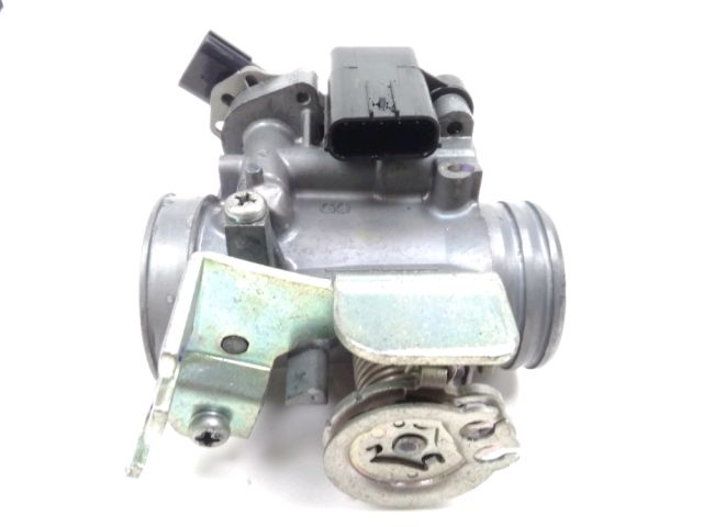 Corps d'injection gauche occasion HONDA NSS 300 FORZA 2014