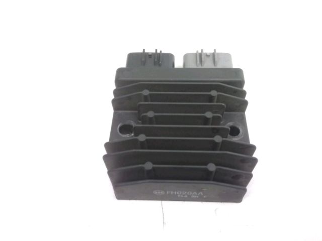 Regulateur de tension occasion HONDA CB 650 F 2014