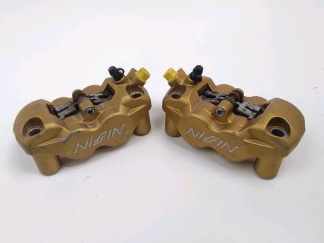 Etrier frein avant occasion TRIUMPH DAYTONA 2005