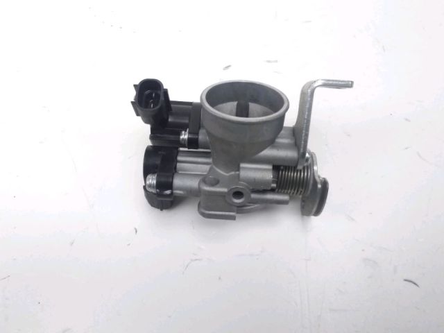 Corps d'injection gauche occasion PEUGEOT STREET ZONE 2020