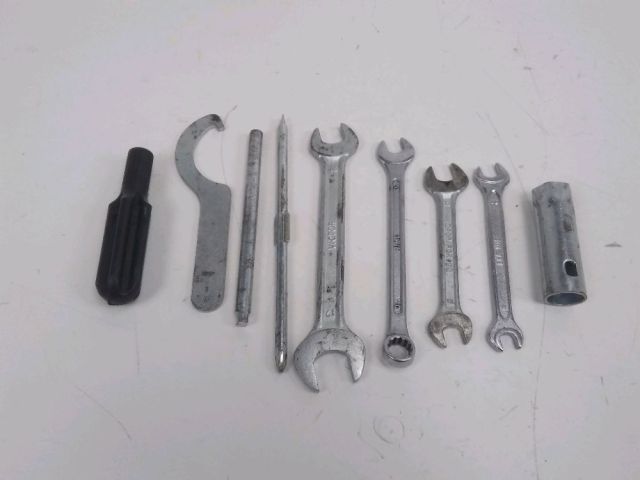 Trousse outil occasion YAMAHA YP 125 MAJESTY 2011