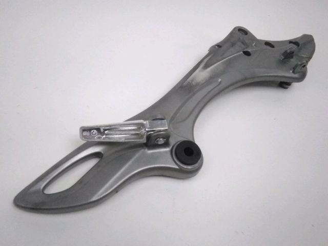 Platine avant droite occasion SUZUKI SFV 650 GLADIUS 2009