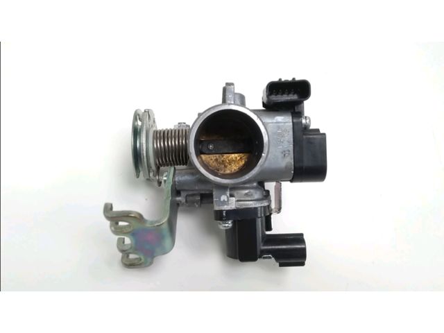 Corps d'injection droit occasion YAMAHA MT 125 2014