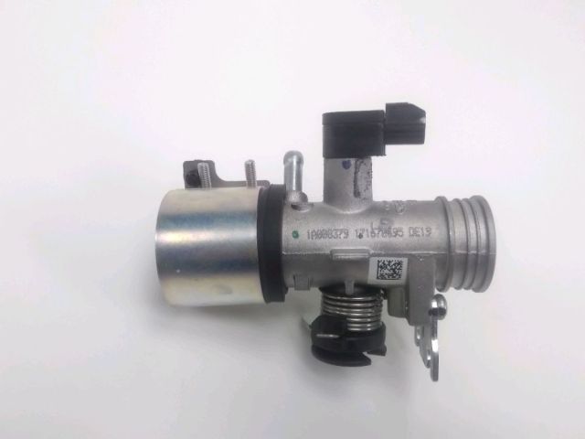 Corps d'injection gauche occasion VESPA GTS 2018