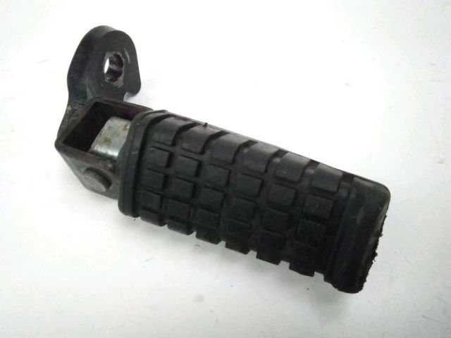 Platine et repose pieds arriere gauche occasion KAWASAKI GPZ 500 S 1994