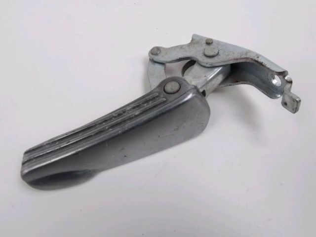 Repose pieds arriere droit occasion VESPA GTS 300 2011