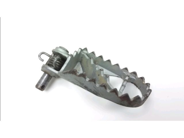 Repose pieds avant droit occasion BETA RR 2016