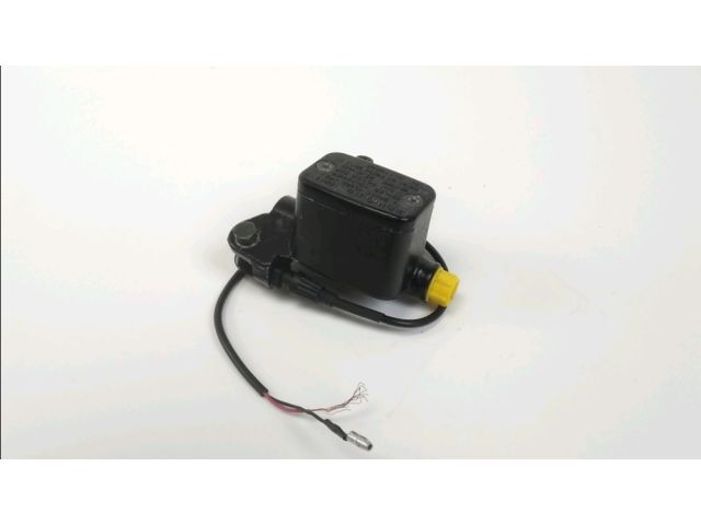 Maitre cylindre frein av complet occasion YAMASAKI VIPER 2020