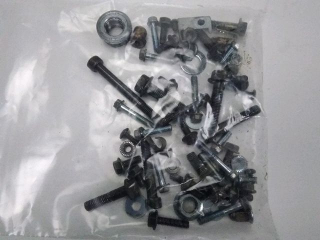 Pack visserie occasion RAZZO CLOVER 2011