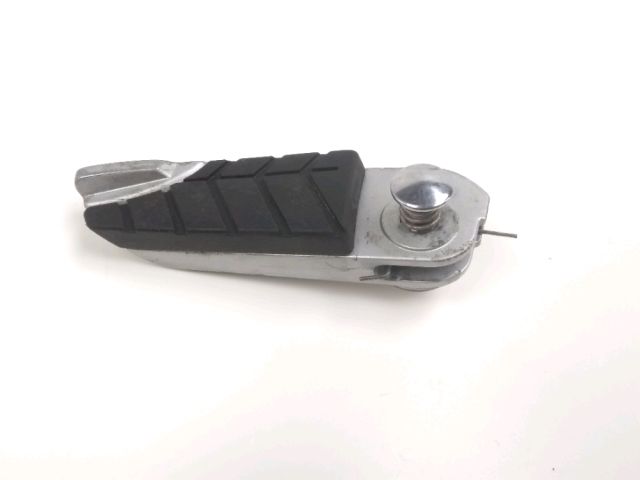 Repose pieds arriere gauche occasion SYM GTS 2008