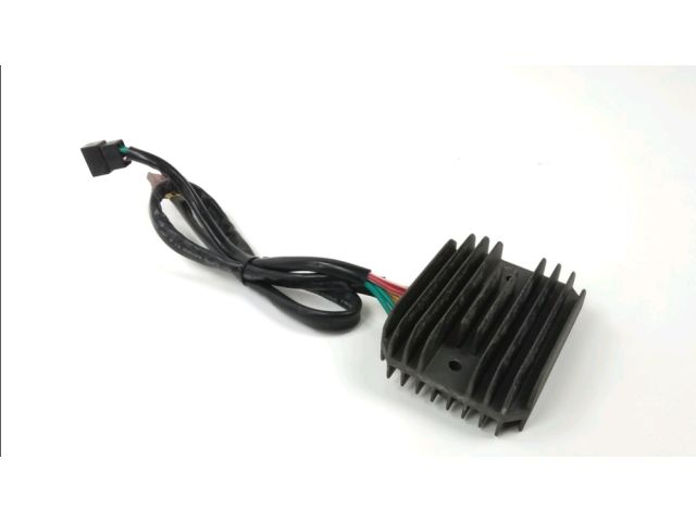 Regulateur de tension occasion APRILIA SCARABEO 2011