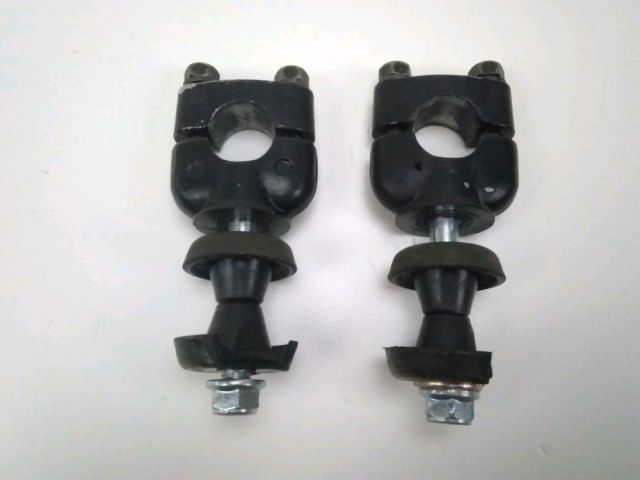 Pontets de guidon occasion SUZUKI DR 800 S 1993