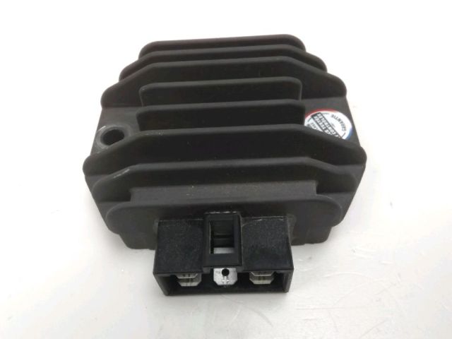 Regulateur de tension occasion VESPA PRIMAVERA 2014