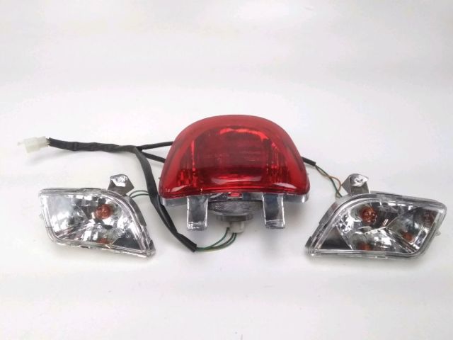 Feu arriere occasion YIYING VINTAGE 2018