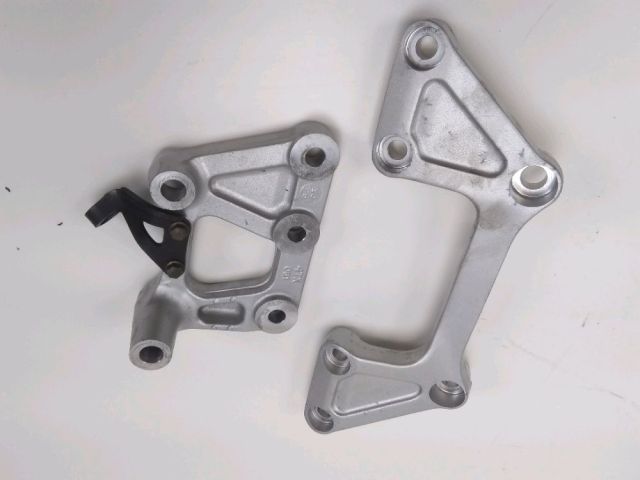 Support moteur occasion YAMAHA TDM 850 2000